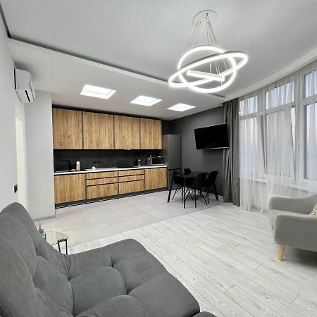 44 Pearl Stylish 1-Bedroom Apartment Odessa Ngoại thất bức ảnh